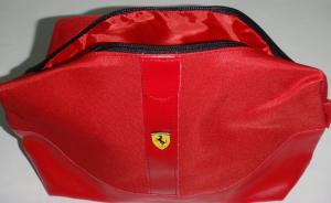 Аксессуары AКСЕССУАРЫ FERRARI косметичка красная